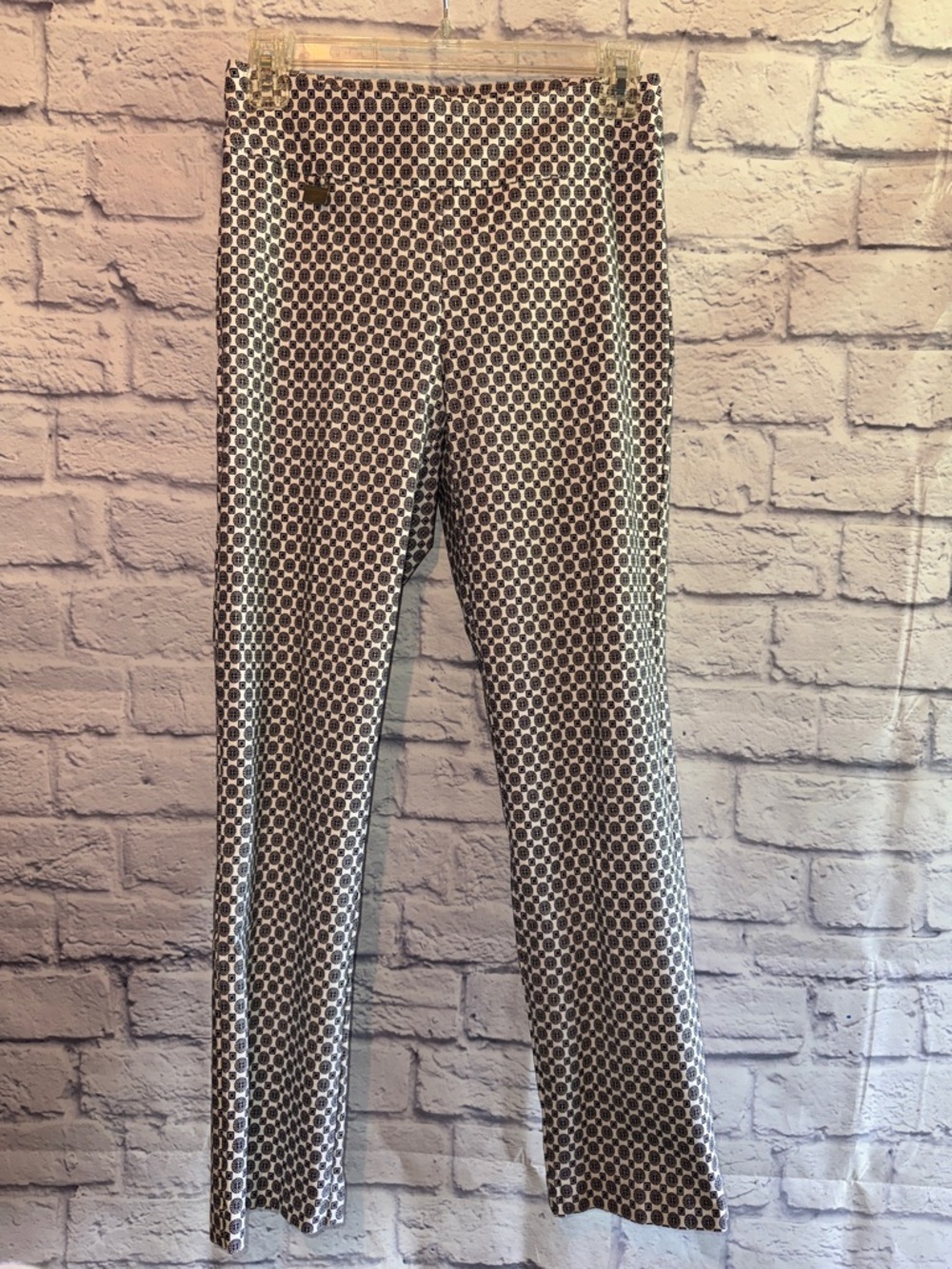 LISETTE Black and White Geometric Cropped Pants Size 4